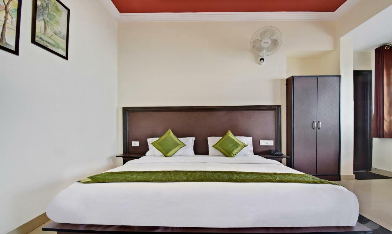 Treebo Mayur, Mall Road Mussoorie Extérieur photo